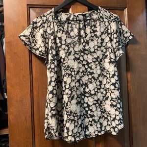 Black floral flutter sleeve top